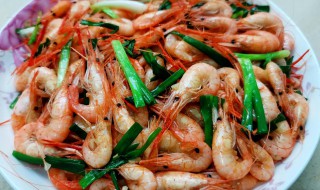 炒小虾如何做（炒小虾如何做不粘锅）
