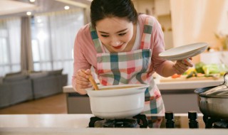 鱼头汤的营养价值（鱼头汤的营养价值及功效）