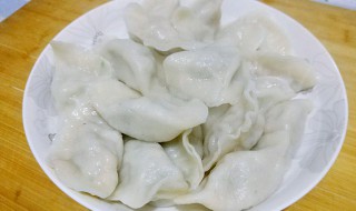 如何做玉米香菇水饺（玉米香菇水饺的做法窍门）