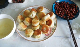 鱼香水煎包如何做 鱼香肉丝水煎包