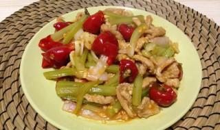 泡椒肉丝如何做（泡椒肉丝如何做才好吃）