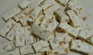 花生味牛轧糖如何做 原味花生牛轧糖自制方法