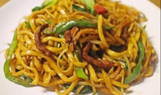 大蒜炒面如何做 大蒜炒面的做法