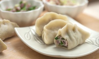 制作饺子的步骤 制作饺子的步骤文字