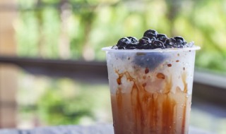 制作奶茶方法(如何制作奶茶简单做法)