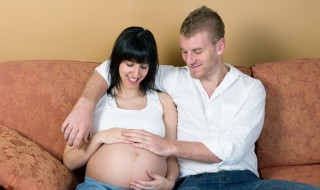 跨年夜夫妻恩爱的句子（跨年夜情侣秀恩爱的句子）