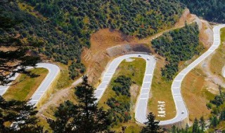 正常开车起坡技巧 车子上坡起步技巧