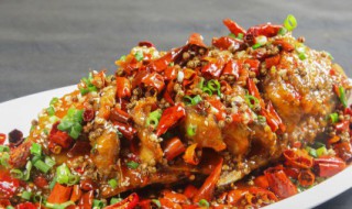 鱼胆破了怎么除苦味(鱼胆破了怎么除苦味已经煮了)