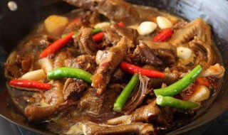 炖土鸭如何做(土鸭怎么炖好吃)