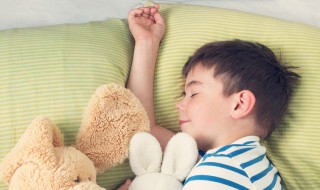 幼儿晚睡怎么解决