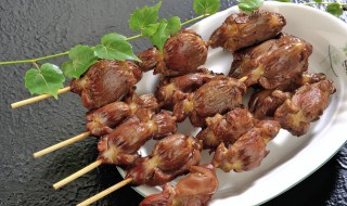 酱香鸭锁骨的做法 酱香鸭锁骨的做法步骤