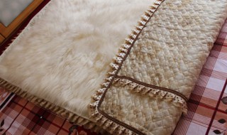 羊皮褥子怎么清洗 羊皮褥子的清洗技巧