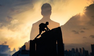 爬山的心情短语说说 爬山的心情短语说说有哪些