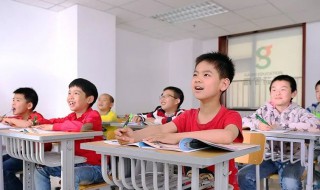 什么蝴蝶自来的前一句是什么 有一句话什么蝴蝶自来