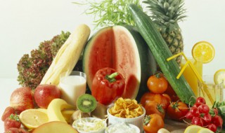 吃什么食物降尿酸最快最好（吃什么食物降尿酸最快食）