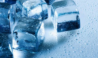 冰箱怎么冻冰块（自己家冰箱怎么冻冰块）