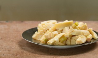 鲜竹笋怎么炒(鲜竹笋怎么炒素菜好吃)