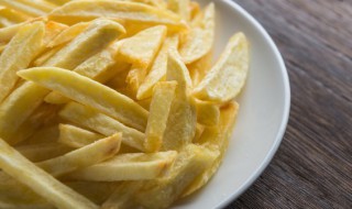 超市买的薯条怎么炸（超市买的薯条怎么炸好吃）