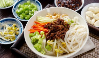 怎么做炸酱面的炸酱（怎么做炸酱面的炸酱窍门）