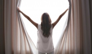 梦见送葬队伍穿白衣什么意思 梦到穿白衣的出丧队伍什么意思