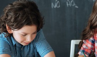 烛之武退秦师的每一句翻译（烛之武退秦师原文及翻译简短）