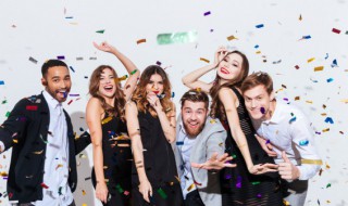 怎么开心起来（一个人怎么开心起来）