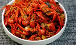 小龙虾怎么炒入味(龙虾怎么炒才入味)