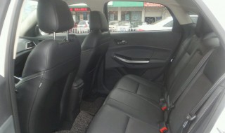 福睿斯后排能改成床吗（福克斯后排改床）