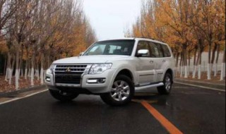 SUV后视镜调整标准（suv后视镜调整标准 视频教程）