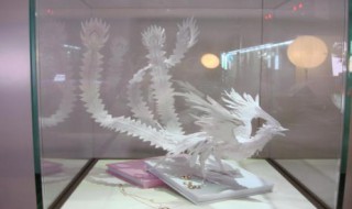 纸浮雕有什么特点?（）