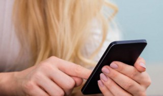 手机投屏不满屏怎么办（小米手机投屏不满屏怎么办）