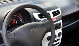 开奇瑞QQ哪里是暖气啊（奇瑞qq暖风开关在哪里）