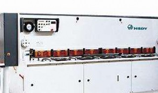 液压剪板机为何只能充氮气（液压摆式剪板机氮气充多了会怎样）