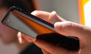 手机玩游戏死机怎么办 手机玩游戏就死机