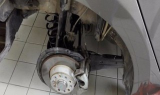 面包车轮胎拆不下来 面包车轮胎拆不下来怎么办