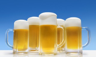 啤酒洗脸的正确方法（啤酒洗脸的正确方法步骤）