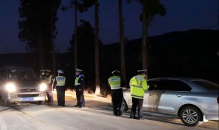 单方事故交强险赔吗（单方事故交强险能赔吗）