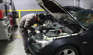 汽车保养是必须每半年就得去一次么 汽车保养是必须每半年就得去一次么嘛