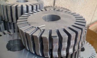 主磁极的作用（主磁极的作用是产生主磁场）