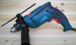 请教各位手电钻如何正反转（手电钻怎么正反转）