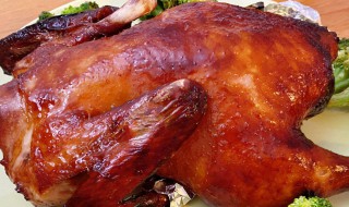 脆皮烤鸭如何做鸭子才有盐味（脆皮烤鸭怎么腌）