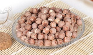 食用红莲子要不要去皮 红莲子吃的时候需要去除红色的皮吗