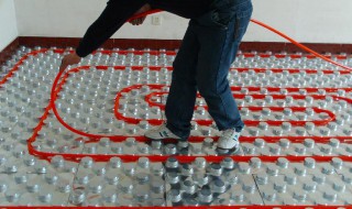 地暖一块热一块凉怎么回事 地暖一块热一块凉怎么回事啊