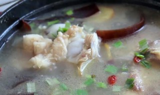 猪大骨汤怎么熬才好喝 猪大骨用什么煮汤好点