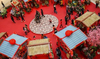 快过年的搞笑说说（快过年的搞笑说说大全）