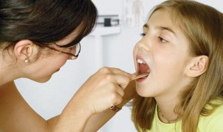 喉咙干涩最快的缓解方法 喉咙干涩最快的缓解方法视频