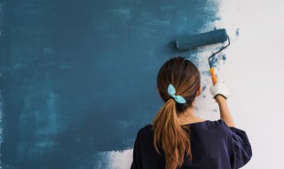 屋里墙上有水怎么解决 屋里墙上有水怎么解决视频