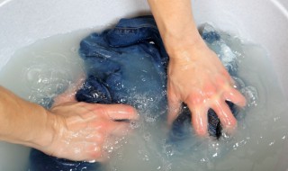 衣服滴上84怎么补救 衣服上不小心滴上84怎么办