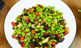 炒毛豆要先焯水么 炒毛豆要不要先用水焯一下