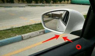 新手右倒车入库的技巧和距离(新手右边倒车入库技巧)